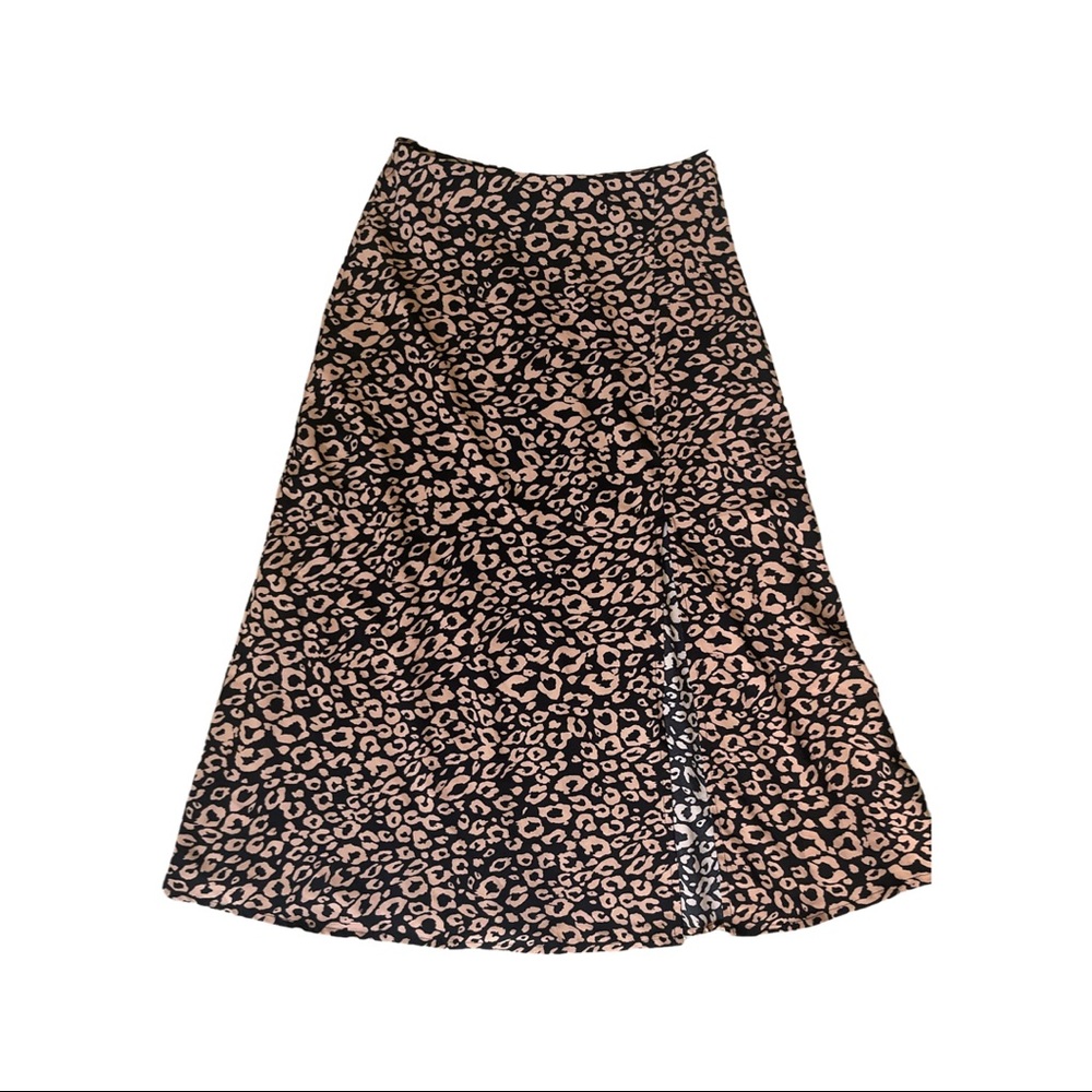 Leopard slit front skirt